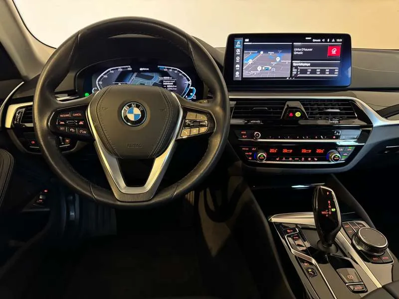 BMW 530 e Touring -Facelift- Act.Cruise/Trekhk/Zetelverw./ Image 10