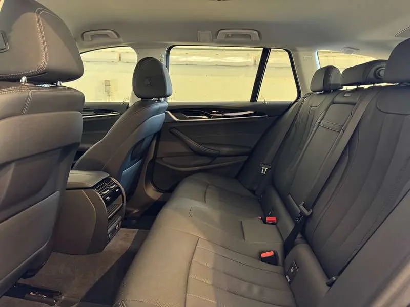 BMW 530 e Touring -Facelift- Act.Cruise/Trekhk/Zetelverw./ Image 14