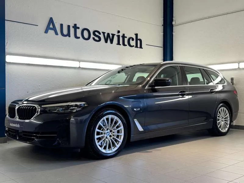 BMW 530 e Touring -Facelift- Act.Cruise/Trekhk/Zetelverw./ Image 7